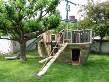 Step Ladder The Scarlet Squid Willow Clad Wood Play Pirate Ship