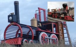 pacific locomotive miniature play replica