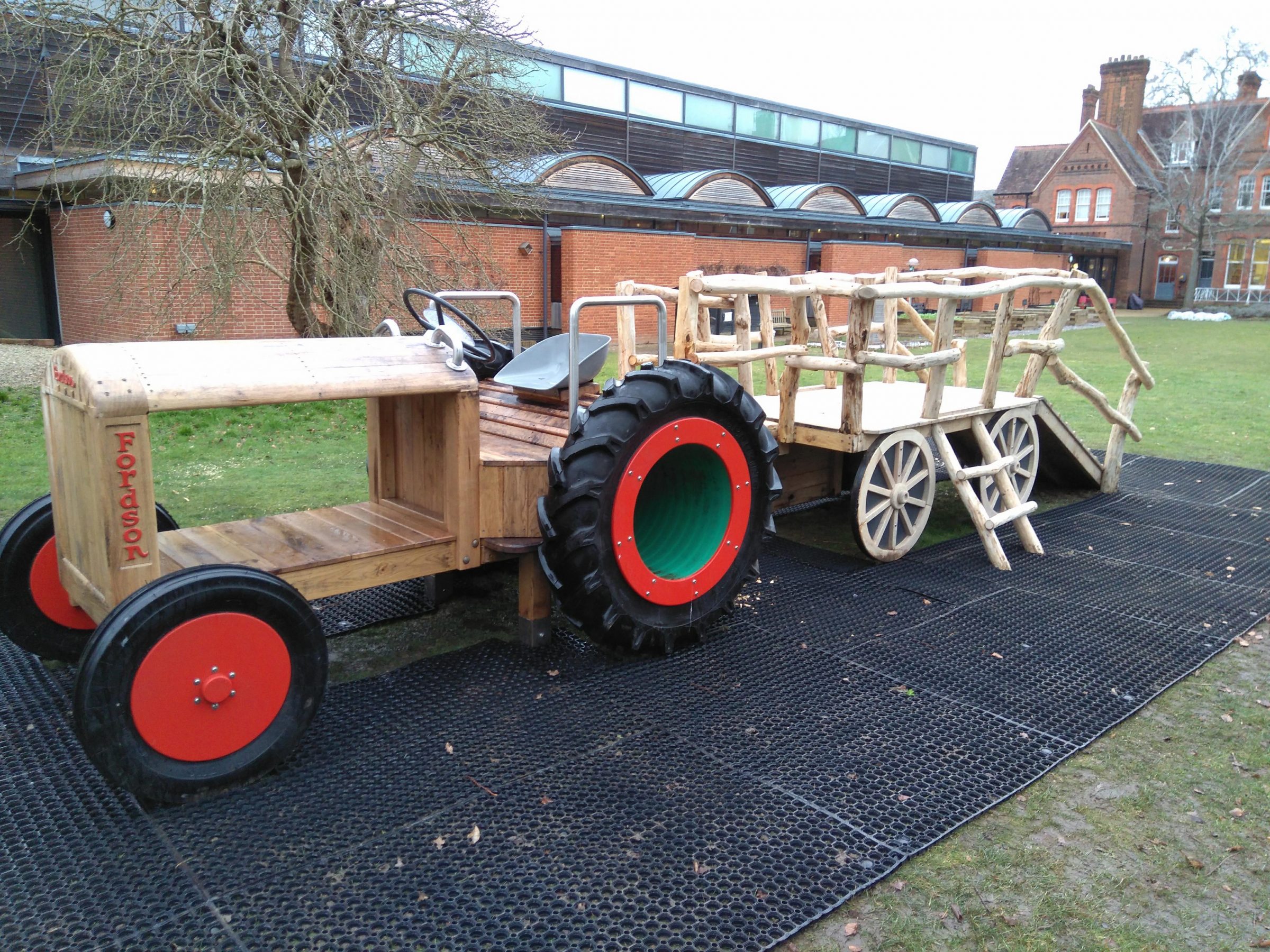 tractor trailer for museum of english rural life